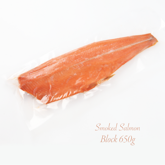 スモークサーモン 紅鮭 【半身スキンレス(スライス無)】650g